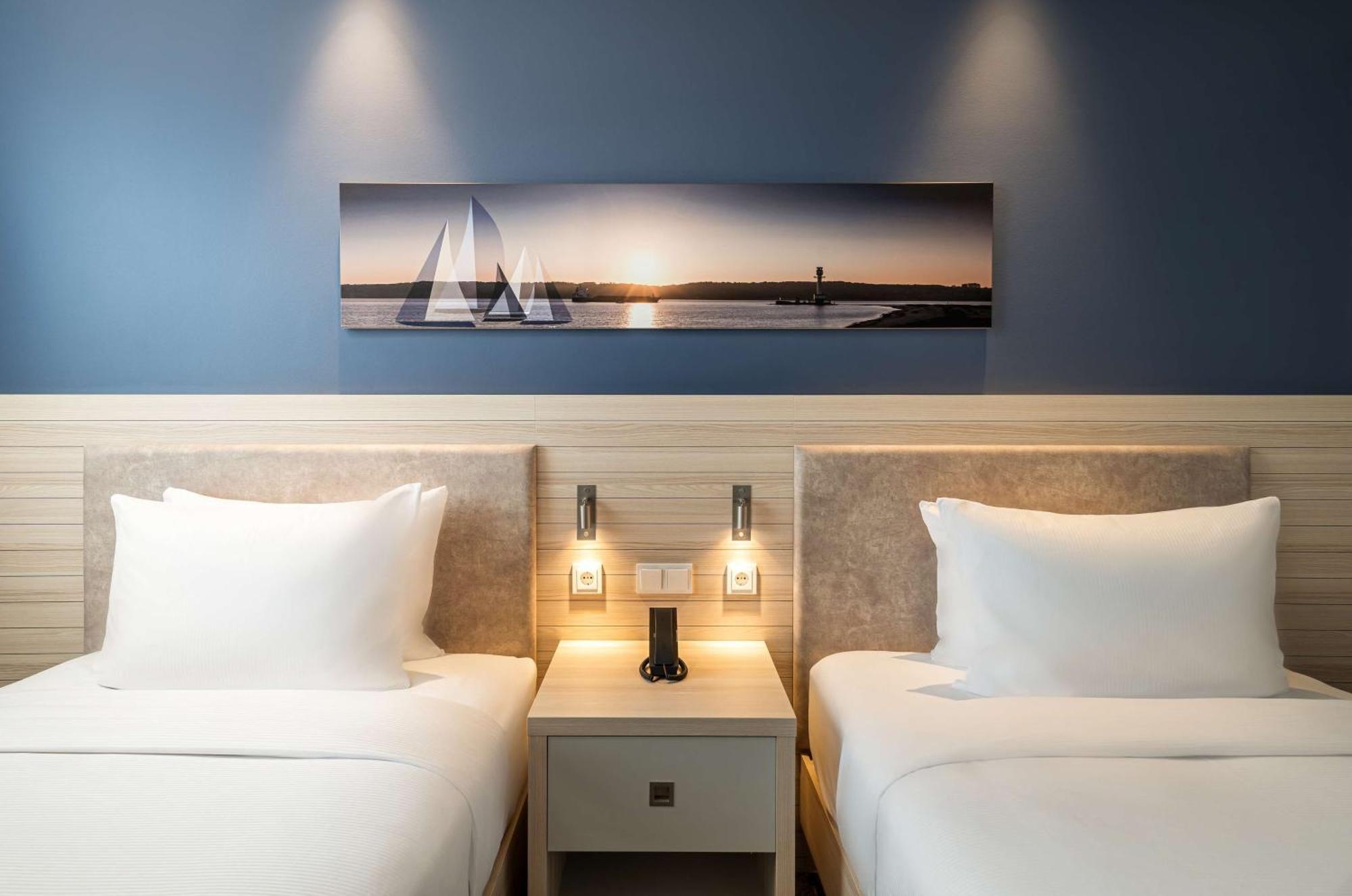 Отель Hampton By Hilton Киль Экстерьер фото