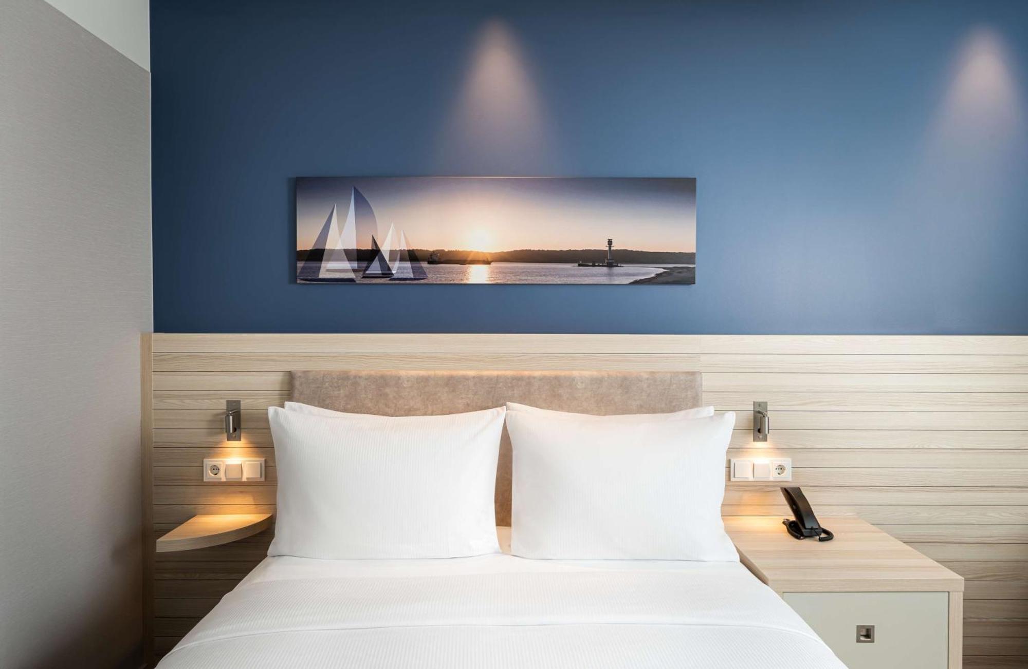 Отель Hampton By Hilton Киль Экстерьер фото