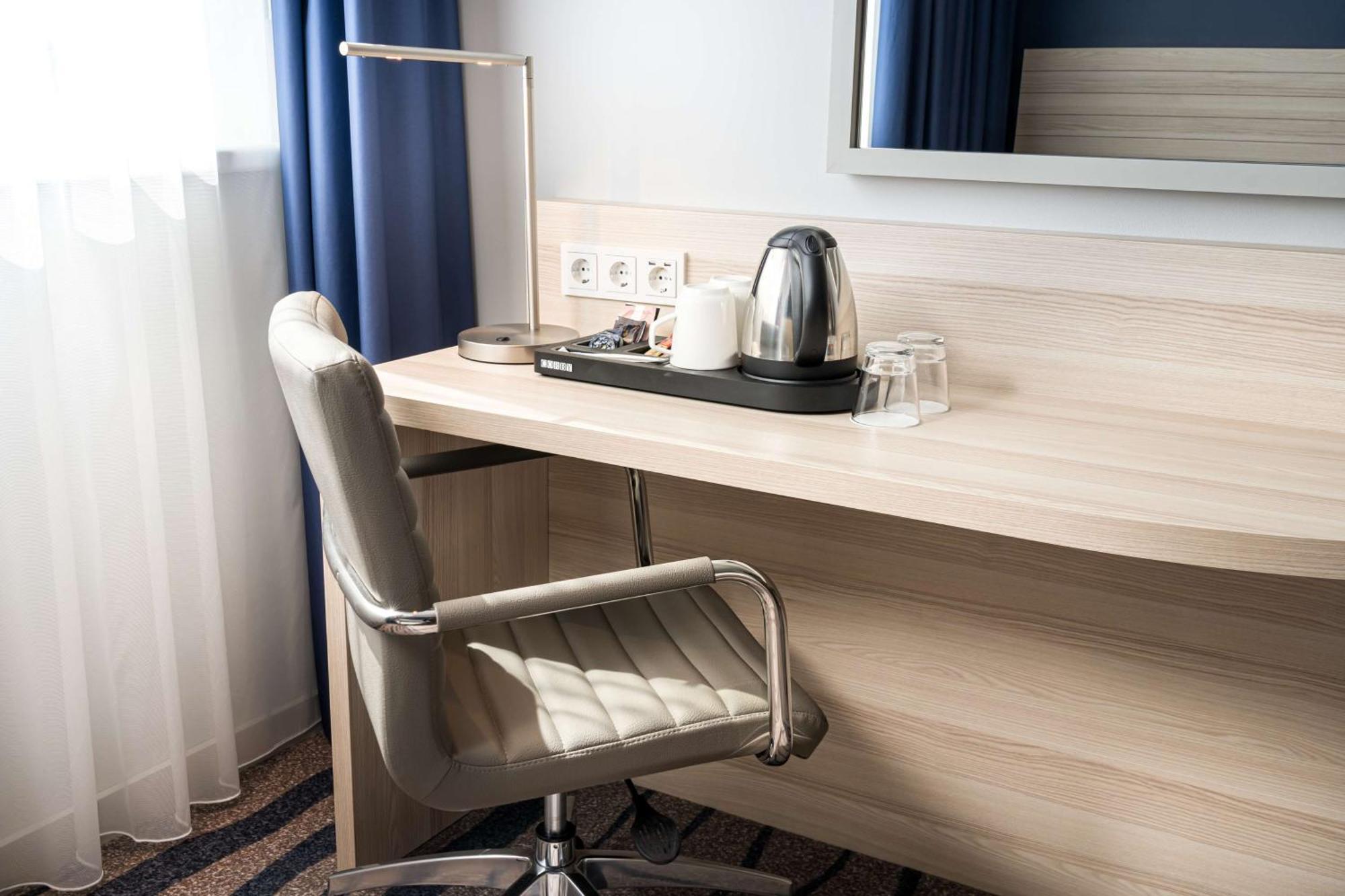 Отель Hampton By Hilton Киль Экстерьер фото