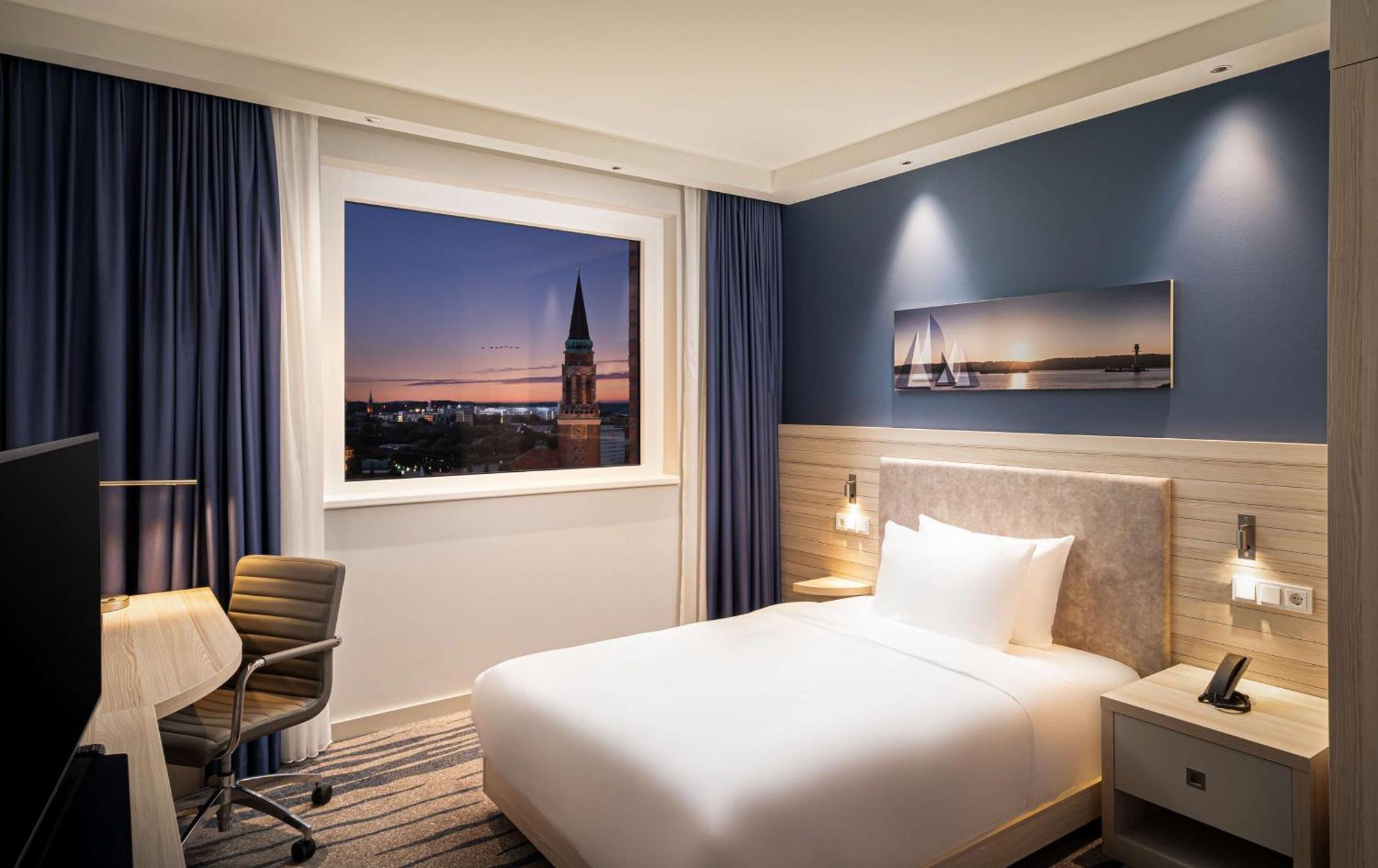 Отель Hampton By Hilton Киль Экстерьер фото